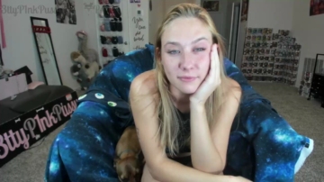 Pr3ttyp1nkpussy  07-09-2021 play dildo Female